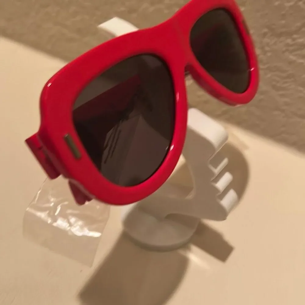 Ferragamo Wide Aviator Sunglasses Bright Red Full Rim Plastic Frame SF2029SE NEW